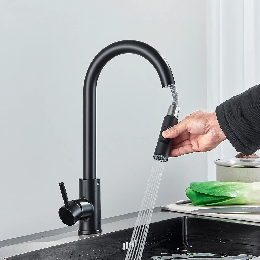 Torneira de Cozinha Preta Misturadora – Água Quente e Fria, Bica Giratória com 2 Funções | Elizium Store