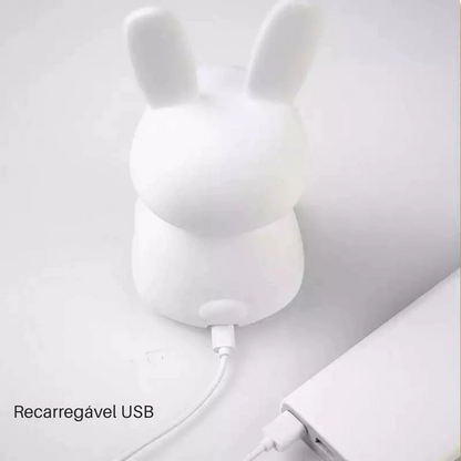 Mini Luminária Coelho Fofo – Abajur LED de Silicone Touch Recarregável para Quarto e Decoração | Elizium Store