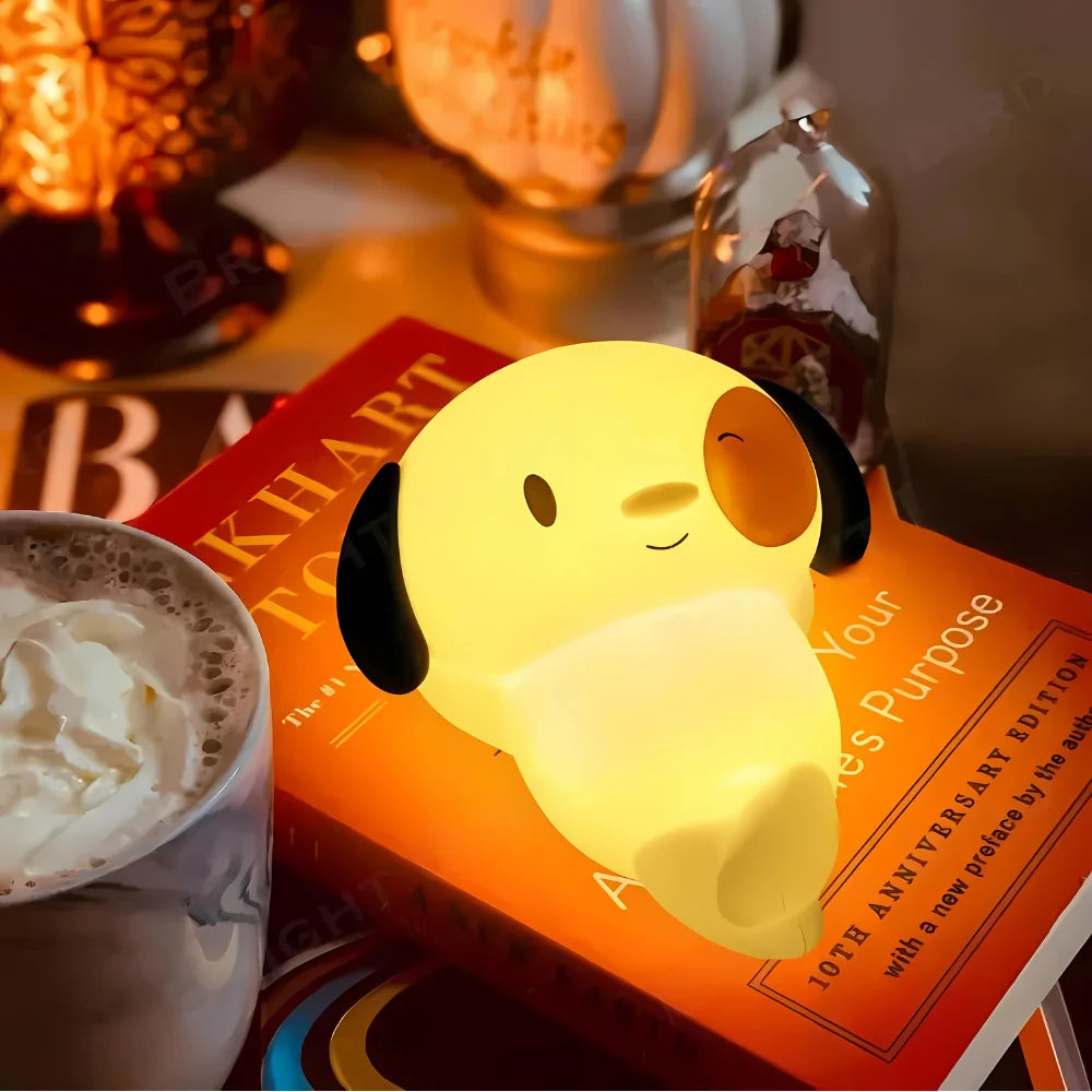 Mini Luminária Fluffy Dog – Abajur LED de Silicone Touch Recarregável para Quarto e Decoração | Elizium Store
